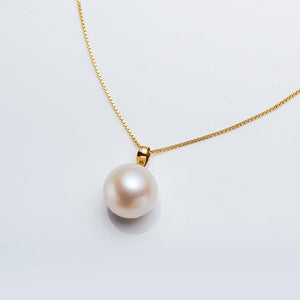 13-15mm White Pearl Necklace in 18K Gold