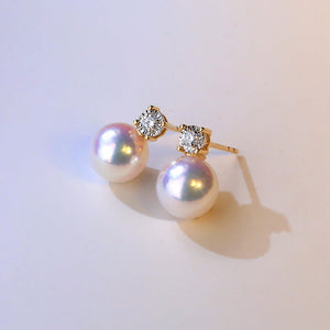 Japanese Akoya Pearl Stud Earrings in 18K Gold